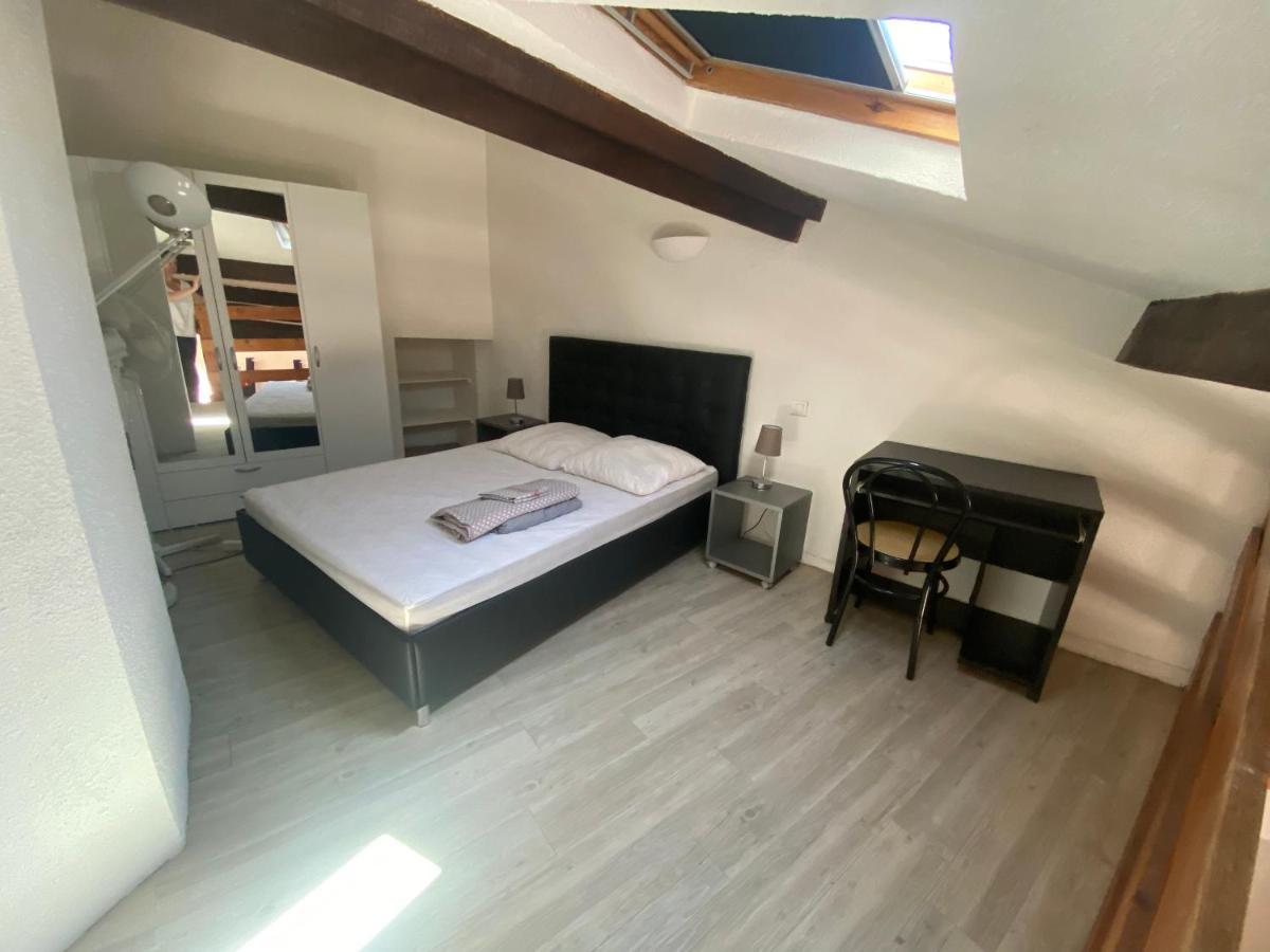 Le Cocon D'Avignon - T2 Duplex 40M2 - Centre Historique Intra Muros- Wifi Climatisation Экстерьер фото